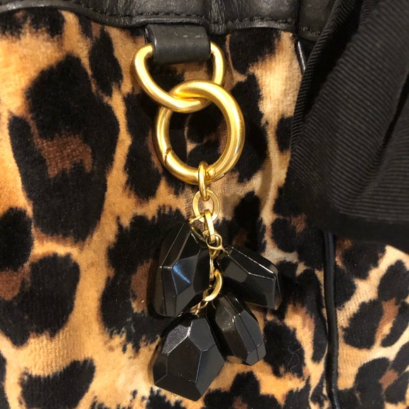 Juicy Couture Leopard Print Daydreamer Bag - Picture 3 of 15